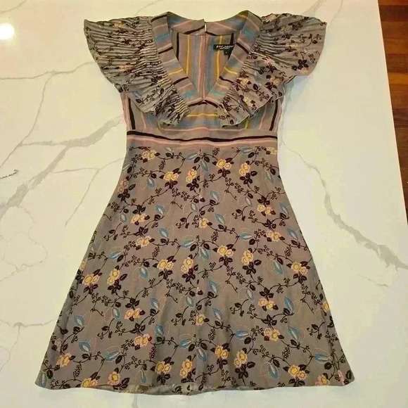 VTG Betsy Johnson Silk Floral Striped Ruffle Black Label Dress Size 4 - Picture 10 of 16